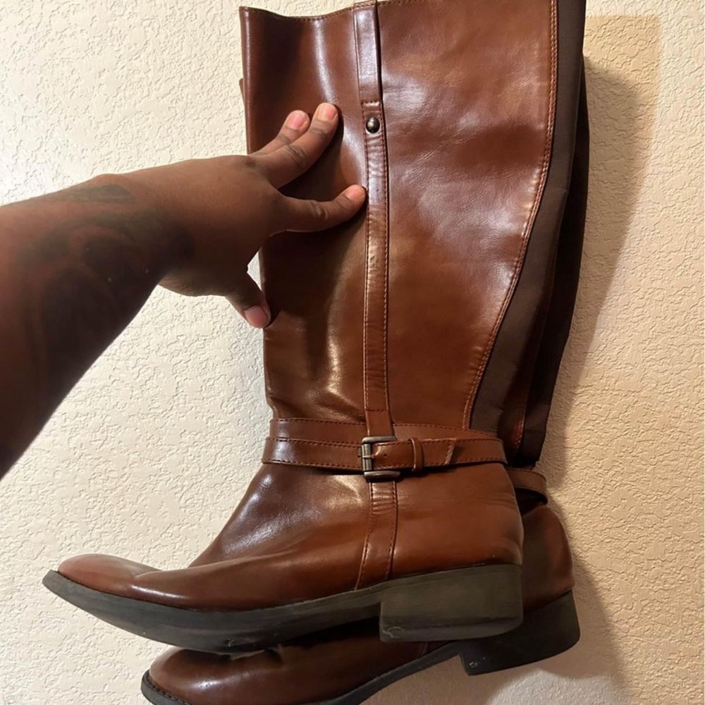Ladies boots
